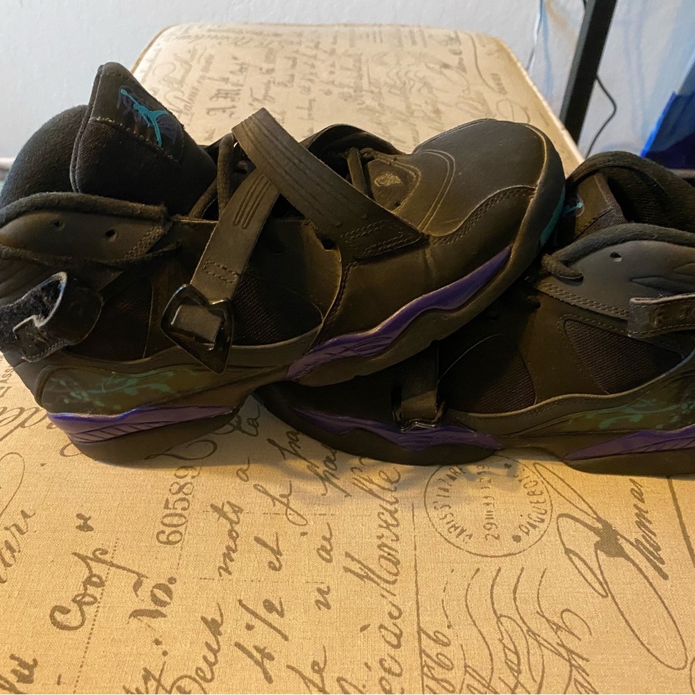 Jordan Aqua 8 size 7y womens 8.5